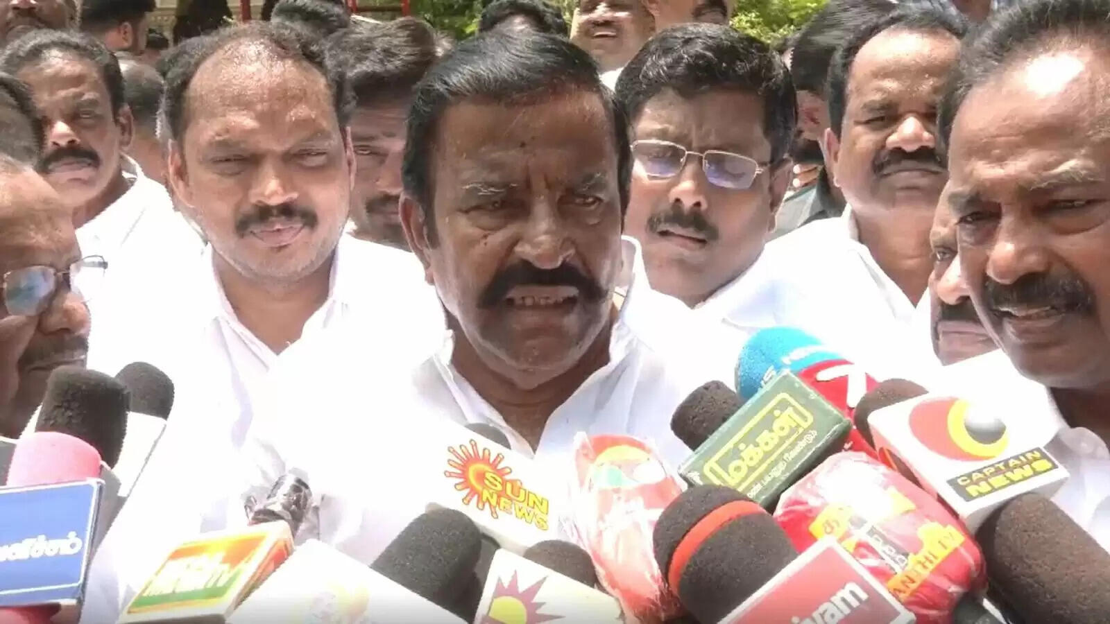 காலிப் பணியிடங்களை நிரப்ப முடியவில்லை.. காரணம் சொல்கிறார் அமைச்சர் கே.என்.நேரு..!