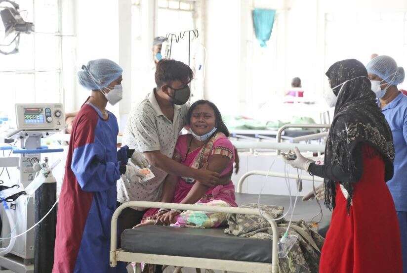 2 மணி நேரத்திற்கு மட்டுமே ஆக்சிஜன் இருப்பதால் 60 பேர் உயிரிழக்கும் அபாயம் !!