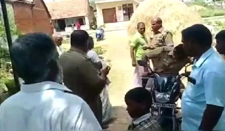 பரபரப்பு.. கிறிஸ்தவர்கள் மீது விபூதி வீசிய இந்து முன்னணி அமைப்பினர்..!
