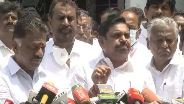 பாஜக தலைவர் ஏழுமலை.. கன்பியூஸ் ஆன இபிஎஸ்..!