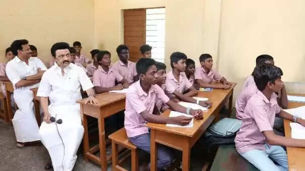 கட்சி சார்பற்ற முறையில்.. எம்பி, எம்எல்ஏக்களுக்கு முதல்வர் அட்வைஸ்..!