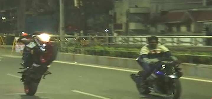 மெரினாவில் பைக் ரேஸில் ஈடுபட்ட கும்பல் சிக்கியது.. விபத்தில் பெண் காயம் !!