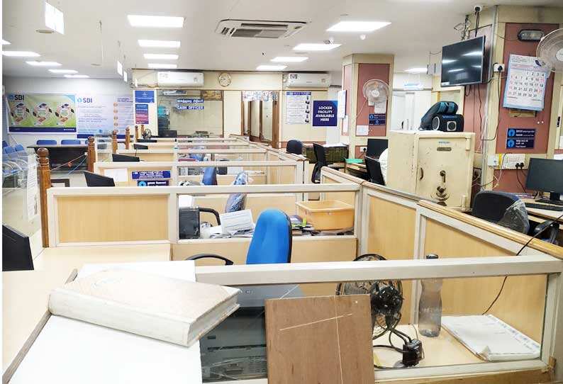 குட் நியூஸ்.. தமிழக அரசில் 10000 பணியிடங்கள்.. நிரப்ப சிறப்பு ஆள்சேர்ப்பு முகாம்..! குட் நியூஸ்.. தமிழக அரசில் 10000 பணியிடங்கள்.. நிரப்ப சிறப்பு ஆள்சேர்ப்பு முகாம்..!