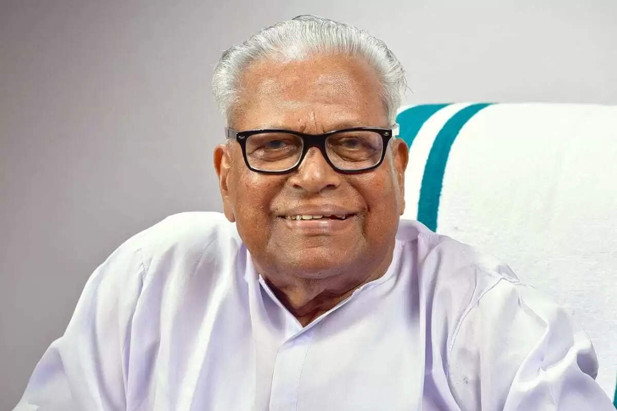 கேரள முன்னாள் முதல்வர் அச்சுதானந்தன் தீவிர சிகிச்சை பிரிவில் அனுமதி..!!