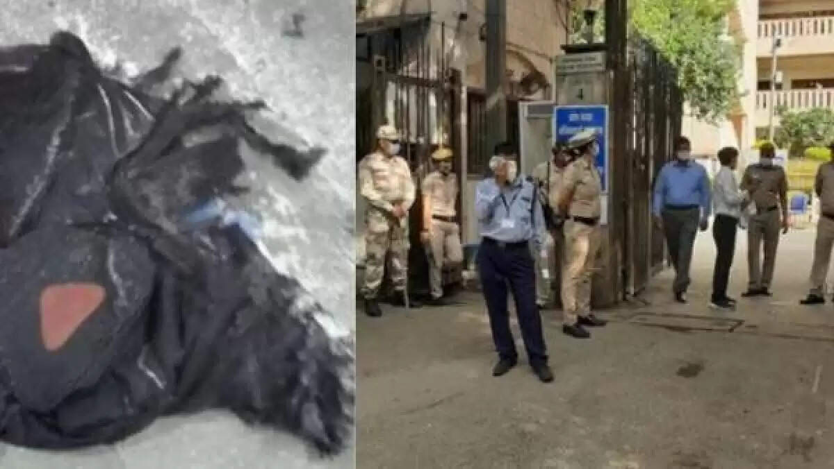 டெல்லி ரோகினி மாவட்ட நீதிமன்றத்தில் குண்டு வெடிப்பு; டிஆர்டிஓ விஞ்ஞானி கைது! டெல்லி ரோகினி மாவட்ட நீதிமன்றத்தில் குண்டு வெடிப்பு; டிஆர்டிஓ விஞ்ஞானி கைது!