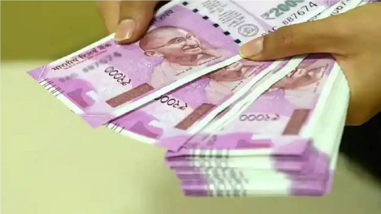 வங்கி கணக்குக்கு வந்த ரூ.15 லட்சம்.. மோடிக்கு நன்றி தெரிவித்த விவசாயி.. அப்புறம் நடந்தது என்ன தெரியுமா..?