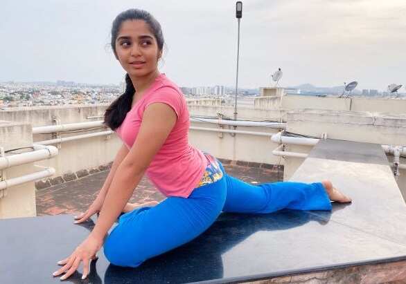 மாஸ்டர் பட நடிகைக்கு கொரோனா தொற்று உறுதி.. ரசிகர்கள் அதிர்ச்சி !