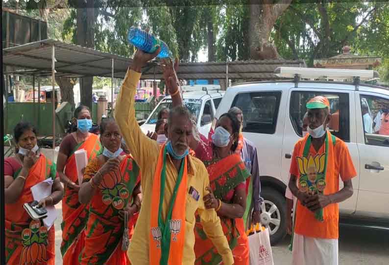 #BREAKING: பாஜக வேட்பாளர் தீக்குளிக்க முயற்சி.. ஆரணியில் பரபரப்பு..!