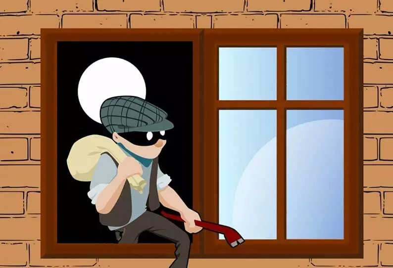 வாங்கிய கடனை திருப்பி அடைக்க சொந்த அக்கா வீட்டில் கை வைத்த தம்பி..!!