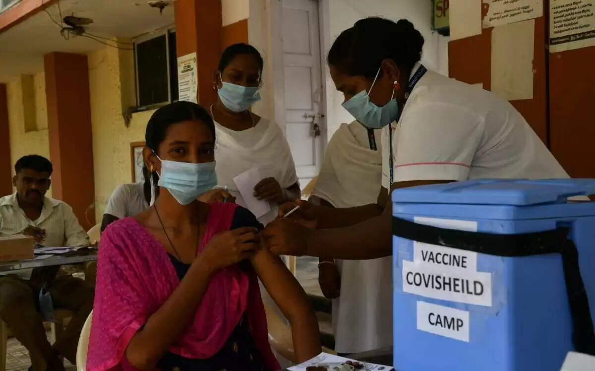 தமிழகத்தில் ஒரு லட்சம் இடங்களில் கொரோனா தடுப்பூசி முகாம்!!