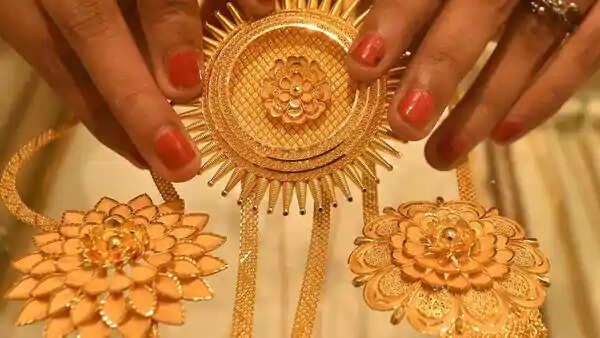 மக்கள் அதிர்ச்சி..!! மீண்டும் 36 ஆயிரத்தை தொட்ட தங்கத்தின் விலை..!!