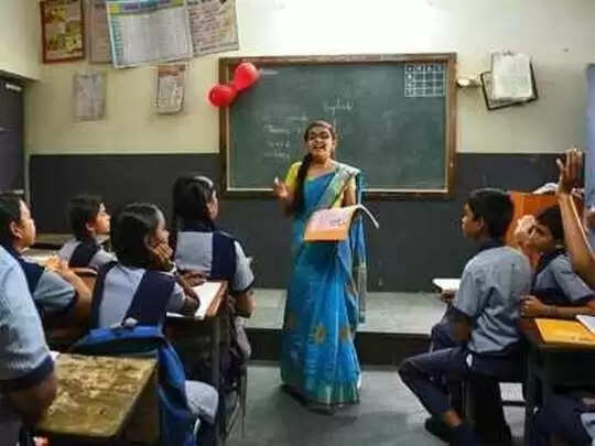 ஆசிரியர்கள் இப்படித்தான் பாடம் நடத்த வேண்டும்.. பள்ளிக் கல்வித்துறை அதிரடி..!
