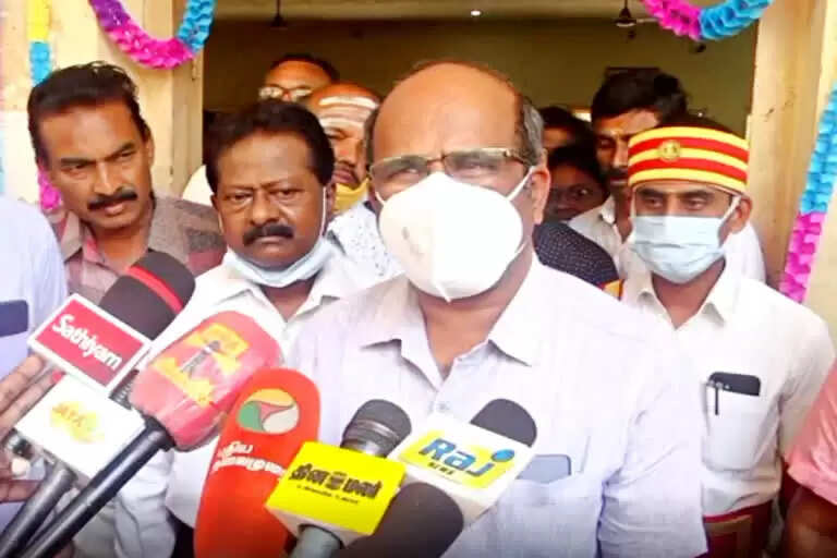 மாணவர்கள் மீது நடவடிக்கை வேண்டாம்.. திருச்சி கலெக்டர் சிவராசு..!