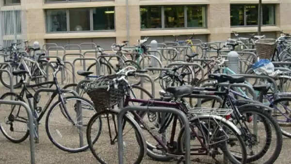 இனிமேல் வாரத்தில் இந்ந கிழமை அரசு ஊழியர்களுக்கு சைக்கிள் தினம்..!!