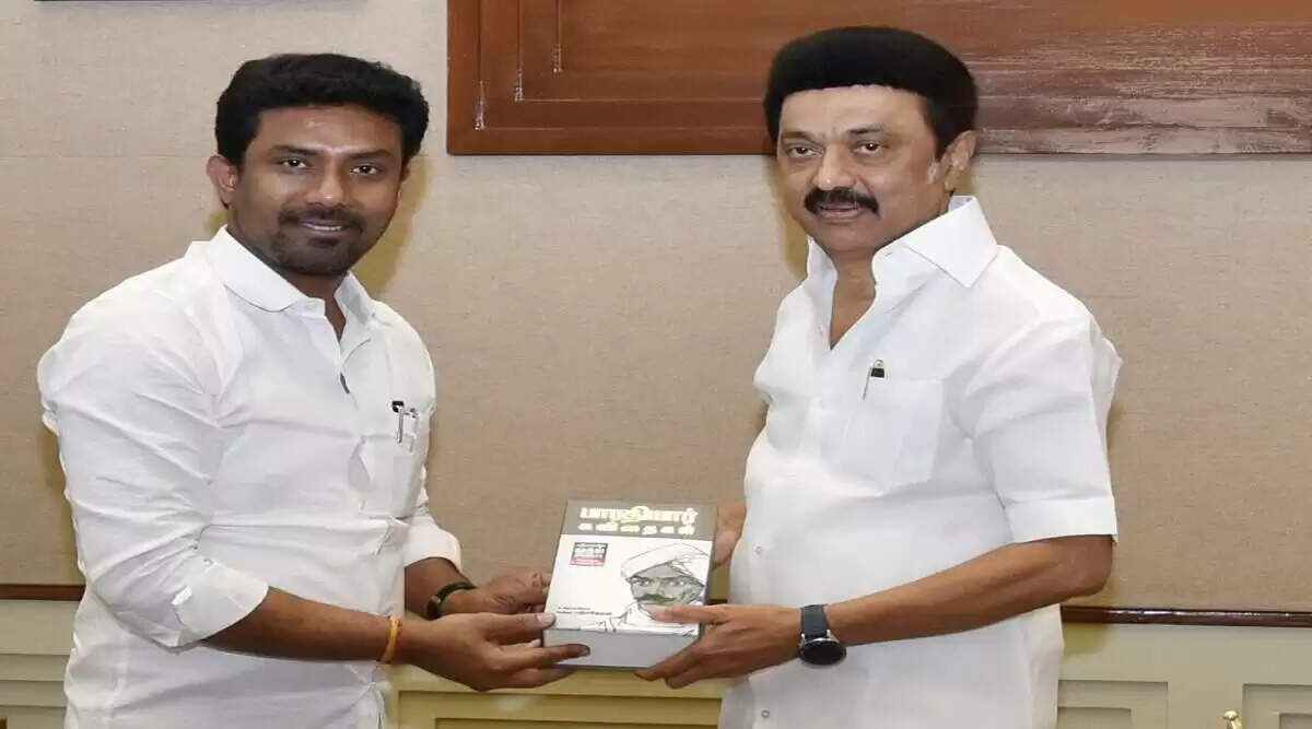 ஓபிஎஸ் மகன் மீது நடவடிக்கை.. அச்சாரம் போட்டது ‘முரசொலி’..! ஓபிஎஸ் மகன் மீது நடவடிக்கை.. அச்சாரம் போட்டது ‘முரசொலி’..!