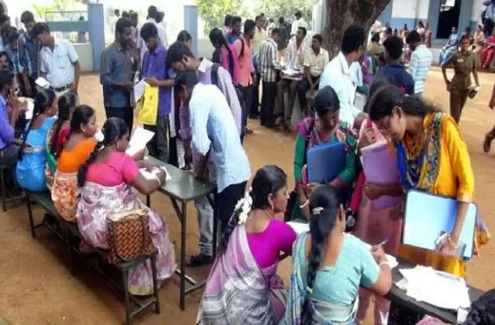 வேலை தேடுவோருக்கு குட் நியூஸ்.. 2000 காலி பணியிடங்கள்.. வரும் 27ம் தேதி முகாம்..!