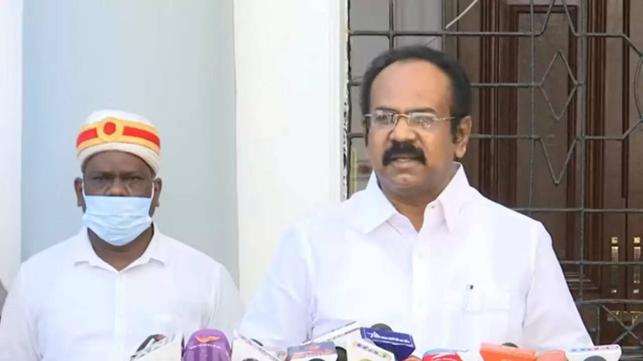 கரும்பில் கூட ஸ்டிக்கர் ஒட்டி விளம்பரம் தேடிய கட்சி அதிமுக - அமைச்சர் தங்கம் தென்னரசு..!! கரும்பில் கூட ஸ்டிக்கர் ஒட்டி விளம்பரம் தேடிய கட்சி அதிமுக - அமைச்சர் தங்கம் தென்னரசு..!!