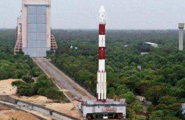 இன்று விண்ணில் பாய்கிறது பிஎஸ்எல்வி சி-53 ராக்கெட்.. சிங்கப்பூர், கொரியாவுக்கு உதவி !
