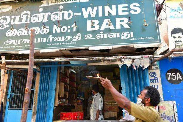 மே 1க்கு பிறகு தமிழகத்தில் மதுபானம் கிடைக்குமா? மே 1க்கு பிறகு தமிழகத்தில் மதுபானம் கிடைக்குமா?