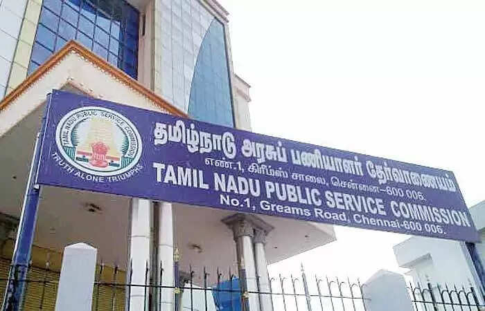 குரூப் 2, 2ஏ மற்றும் குரூப் 4 தேர்வு.. டி.என்.பி.எஸ்.சி வெளியிட்டது முக்கிய அறிவிப்பு..! குரூப் 2, 2ஏ மற்றும் குரூப் 4 தேர்வு.. டி.என்.பி.எஸ்.சி வெளியிட்டது முக்கிய அறிவிப்பு..!