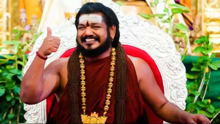 பிரபல சாமியார் பாலியல் தொல்லை.. வெளிநாட்டு சிஷ்யை புகார்..!