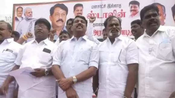 தமிழகத்தை இரண்டாக பிரிக்க வேண்டும் என்று நினைத்தால் பிரித்து விடுவோம் - நயினார் நாகேந்திரன்..!! தமிழகத்தை இரண்டாக பிரிக்க வேண்டும் என்று நினைத்தால் பிரித்து விடுவோம் - நயினார் நாகேந்திரன்..!!