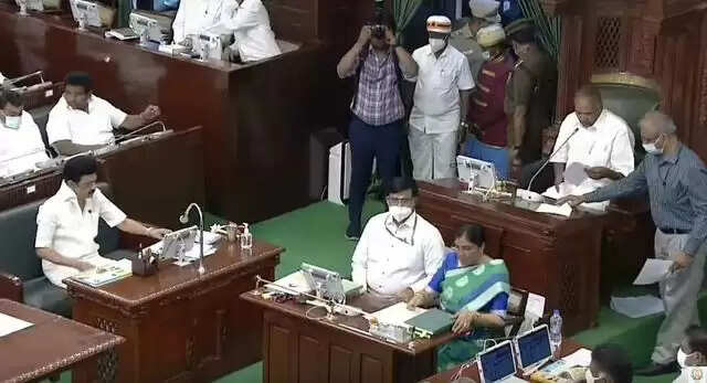 தேதி குறிப்பிடாமல் சட்டப்பேரவையை சபாநாயகர் ஒத்திவைத்தார்..!!
