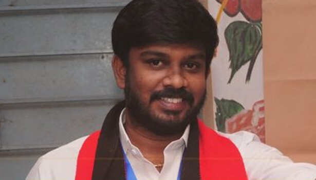 முன்னாள் அமைச்சர் மகன் 4000 வாக்கு வித்தியாசத்தில் வெற்றி..!