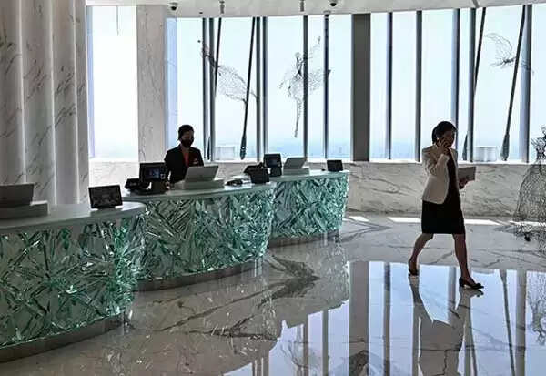 ஒரு இரவு தங்க 6.5 லட்சம் ரூபாய்..! : எங்கே தெரியுமா..?