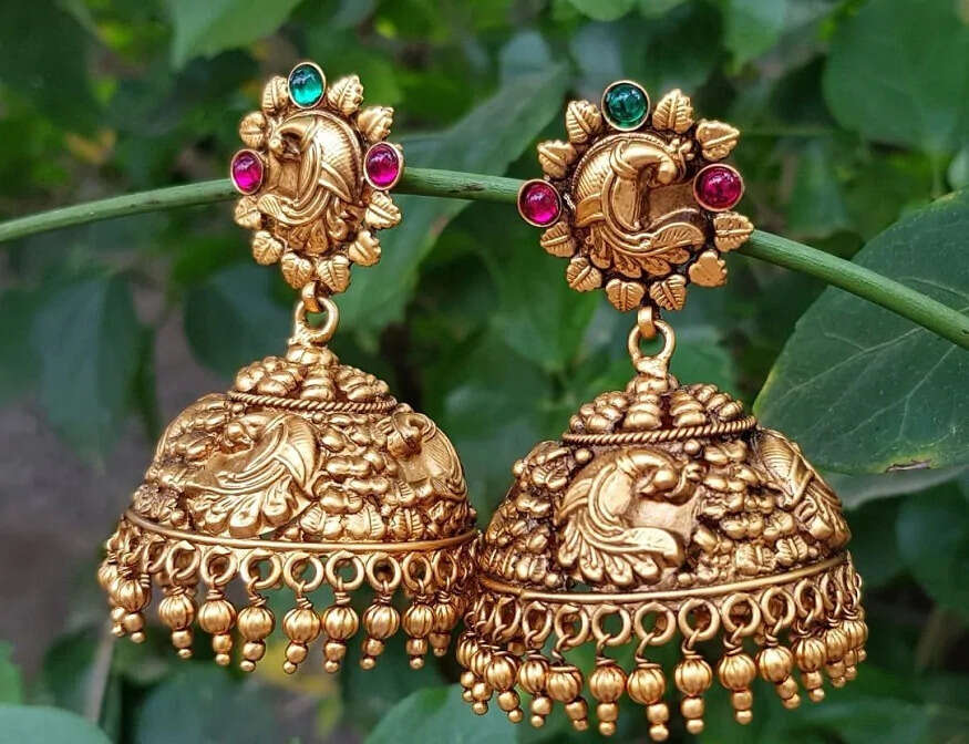 சற்று குறைந்த தங்கம் மற்றும் வெள்ளி விலை !!