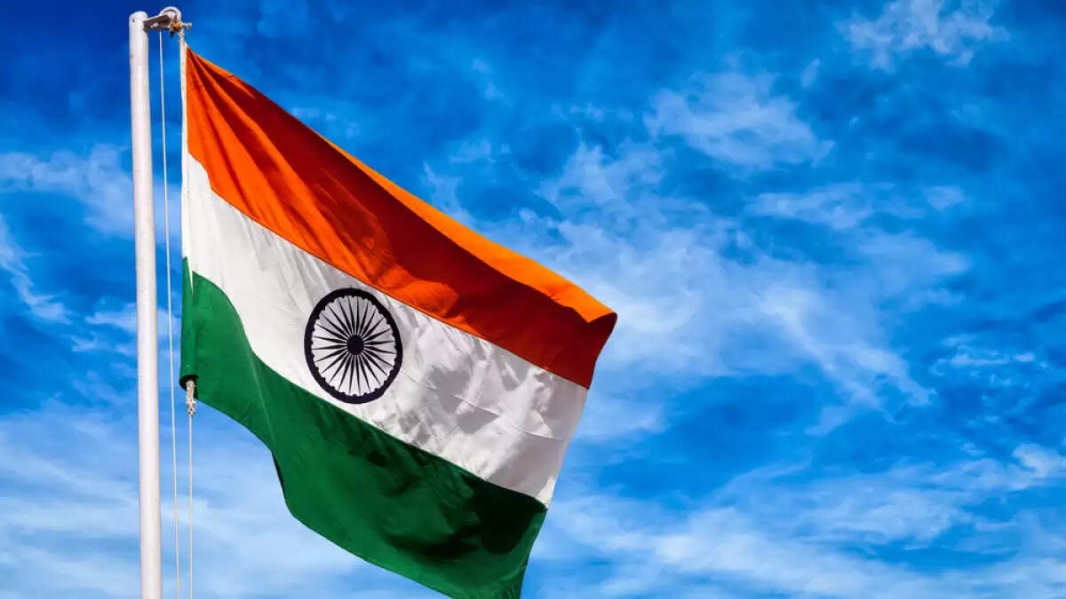 வீடுகளில் ஒரு வாரம் தேசியக் கொடி.. மாணவர்களுக்கு அரசு உத்தரவு..!