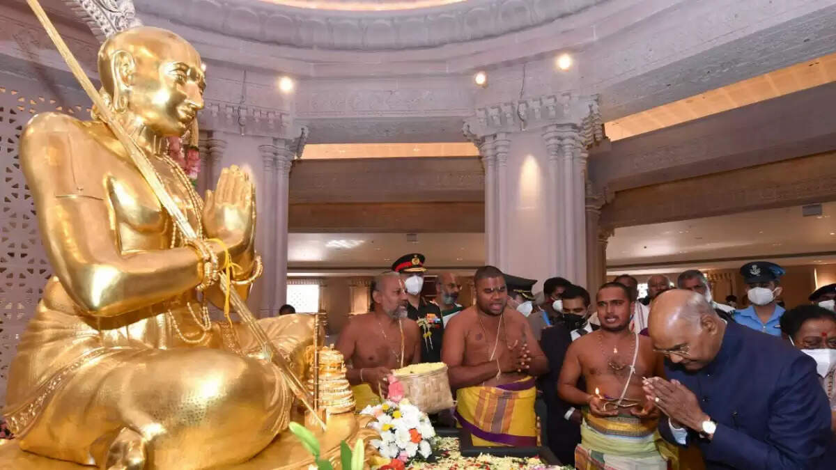 120 கிலோ தங்கத்தில் ராமானுஜர் சிலை.. ஜனாதிபதி ராம்நாத் கோவிந்த் திறந்து வைத்தார்..!