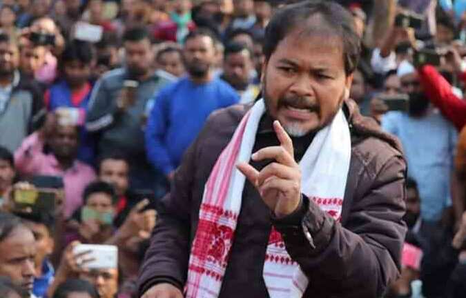 சிறையில் இருந்தபடியே பாஜக வேட்பாளரை சுயேட்சையாக தோற்கடித்த வீரன்.. யார் இந்த அகில்?