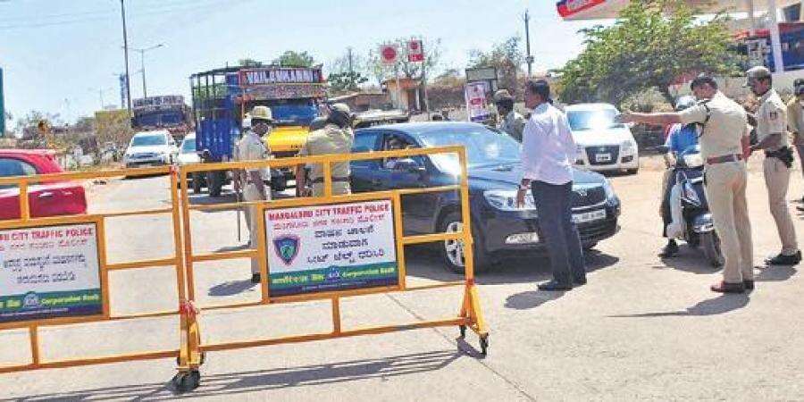 கர்நாடகா, கேரளத்திலிருந்து வரும் பயணிகளுக்குக் கடுமையான கட்டுப்பாடுகள் விதிப்பு !!