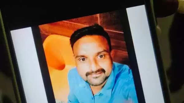 சென்னையில் பயங்கரம்.. ஓட ஓட விரட்டி திமுக நிர்வாகி படுகொலை..!