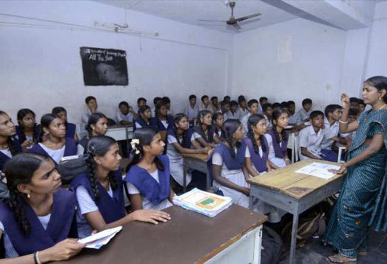 அதிர்ச்சி தகவல் அம்பலம்.. 54 அரசுப் பள்ளிகளில் தமிழ் இல்லையாம்..! அதிர்ச்சி தகவல் அம்பலம்.. 54 அரசுப் பள்ளிகளில் தமிழ் இல்லையாம்..!