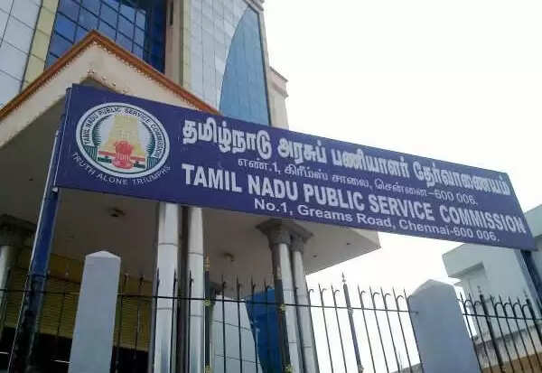9 மணிக்கு பிறகு வருபவர்களுக்கு அனுமதி கிடையாது..!!
