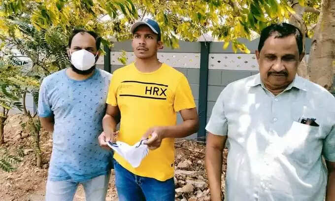 முகநூல் காதலியை பார்க்க பாகிஸ்தான் பார்டர் தாண்டிய இந்திய காதலன்..! 4 ஆண்டுகளுக்கு பிறகு மீட்பு