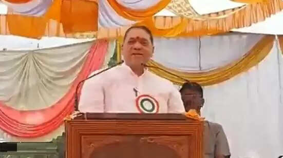 பெண்கள் குறித்து சர்ச்சை கருத்து.. அமைச்சருக்கு எதிராக போர்க்கொடி !