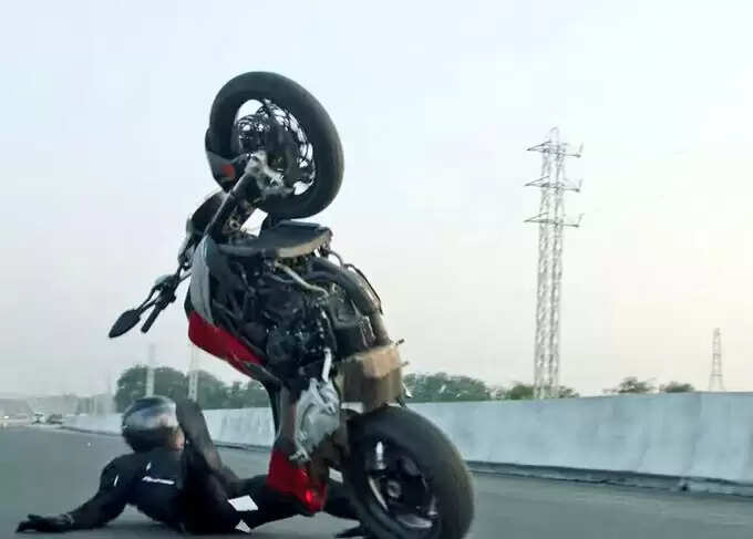 பதற வைக்கும் வலிமை படத்தின் மேக்கிங் வீடியோ..!!