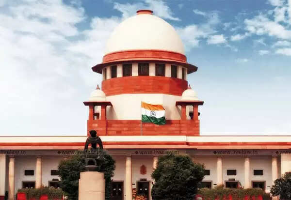 #BREAKING:- தந்தை சொத்தில் பெண்களுக்கு உரிமை.. சுப்ரீம் கோர்ட் புதிய உத்தரவு..!