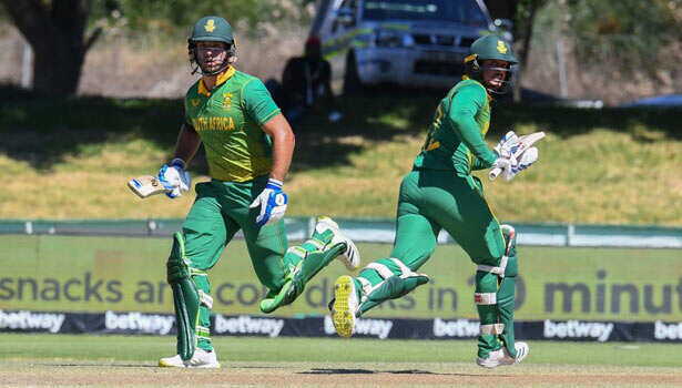 அபார வெற்றி பெற்று தொடரை கைப்பற்றிய தென் ஆப்பிரிக்கா.. இந்திய ரசிகர்கள் அதிருப்தி