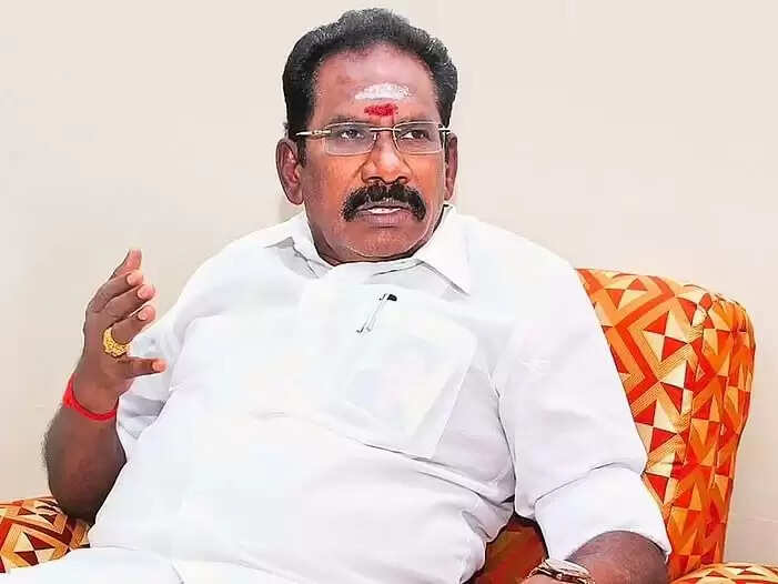 காலையில் நாகூர்.. மாலையில் வேளாங்கண்ணி.. பாஜக கூட்டம் குறித்து செல்லூர் ராஜூ..!