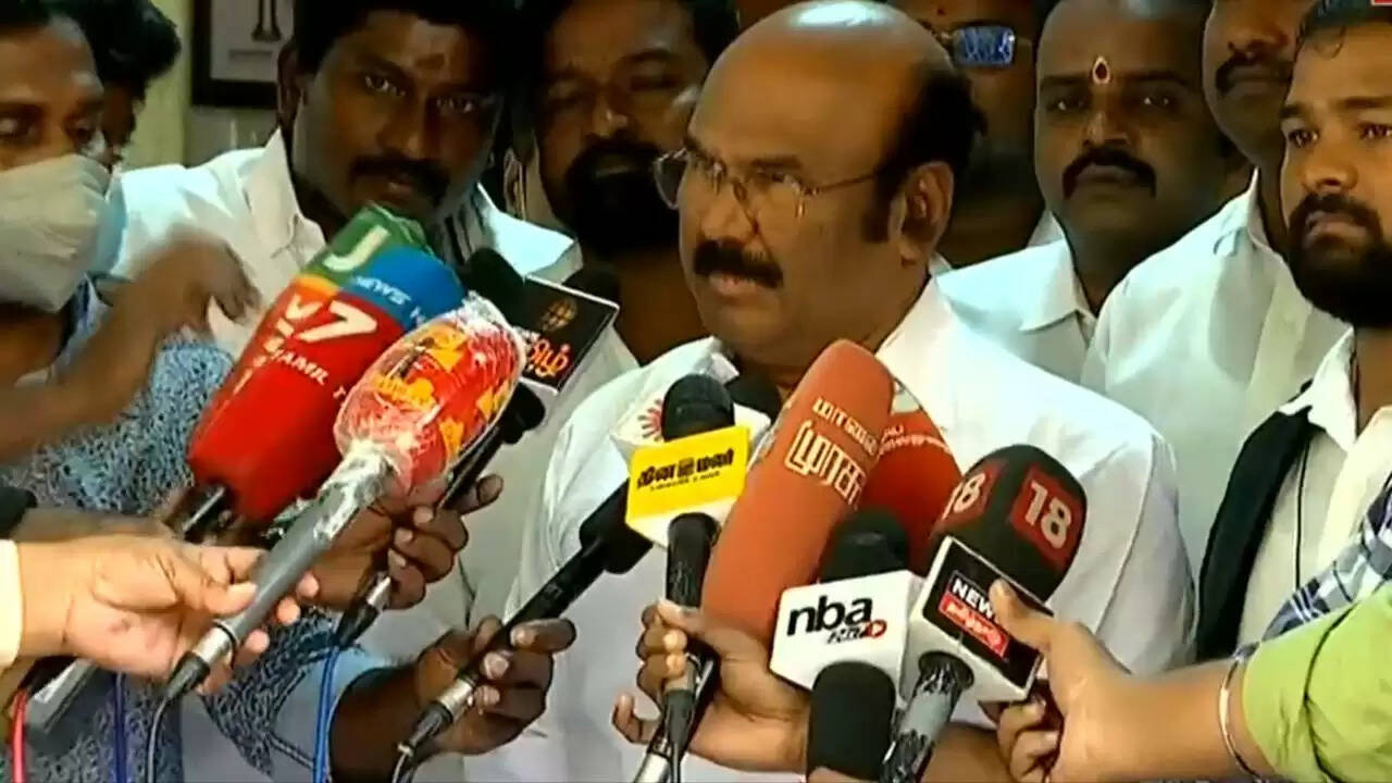 பாஜக கூட்டணி உள்ளதா..? இல்லையா..? முன்னாள் அமைச்சர் சொல்வதென்ன..!! பாஜக கூட்டணி உள்ளதா..? இல்லையா..? முன்னாள் அமைச்சர் சொல்வதென்ன..!!