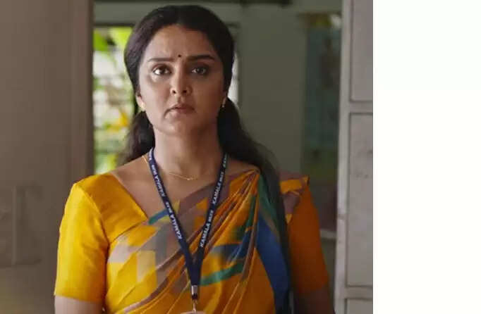 அசுரன் பட நடிகை உயிருக்கு ஆபத்தா?.. வில்லங்கம் ஏற்படுத்திய இயக்குனர் கைது !! அசுரன் பட நடிகை உயிருக்கு ஆபத்தா?.. வில்லங்கம் ஏற்படுத்திய இயக்குனர் கைது !!