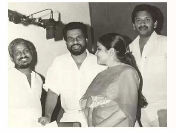 இளையராஜாவிற்கு பாடல் மூலம் வாழ்த்து சொன்ன சின்னக்குயில் சித்ரா!