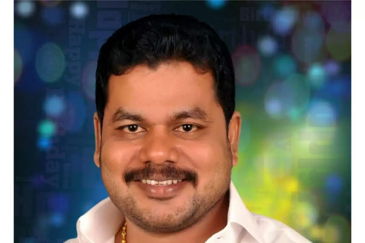 திமுக பிரமுகர் கொலை வழக்கு – கூலிப்படை தலைவன் கைது!! திமுக பிரமுகர் கொலை வழக்கு – கூலிப்படை தலைவன் கைது!!
