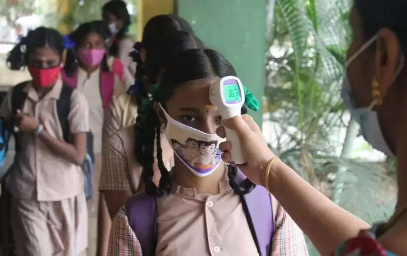 இன்று முதல் பள்ளி மாணவர்களுக்கு காய்ச்சல் பரிசோதனை..!!