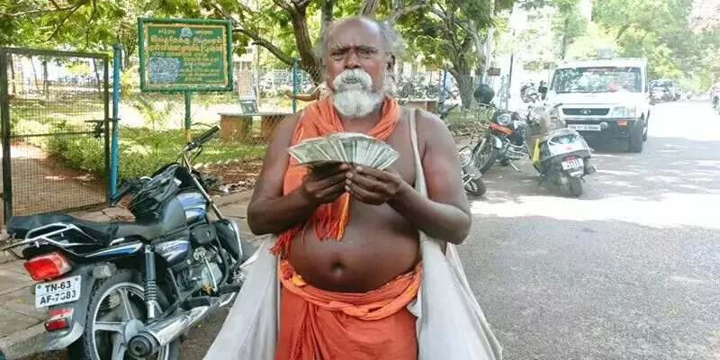இலங்கைக்கு ரூ.10 ஆயிரம் நிதி.. கலெக்டரிடம் வழங்கினார் யாசகர்..!