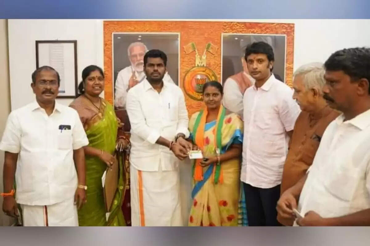 பாஜகவில் இணைந்த பண்ருட்டி எம்.எல்.ஏ வேல்முருகனின் மாஜி மனைவி..!!